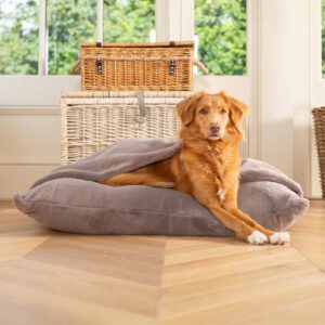 Cama para cães com capa