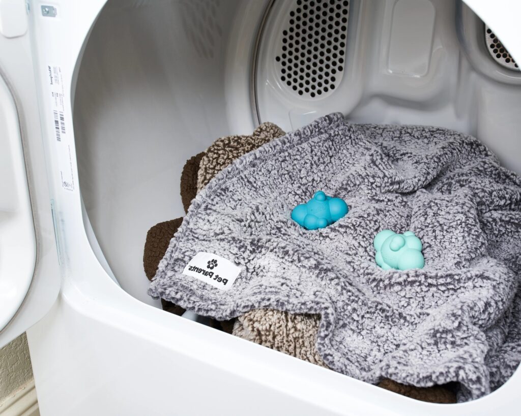 hoe krijg ik hondenhaar van kleren af